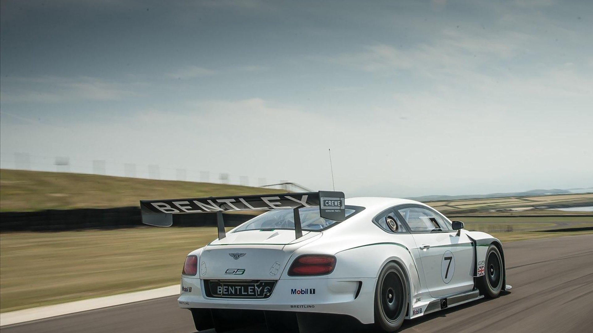 乐鱼官网介绍-“帕布罗·马特拉的高压防守与领袖能力,为阿根廷美洲狮队打下坚实基础”